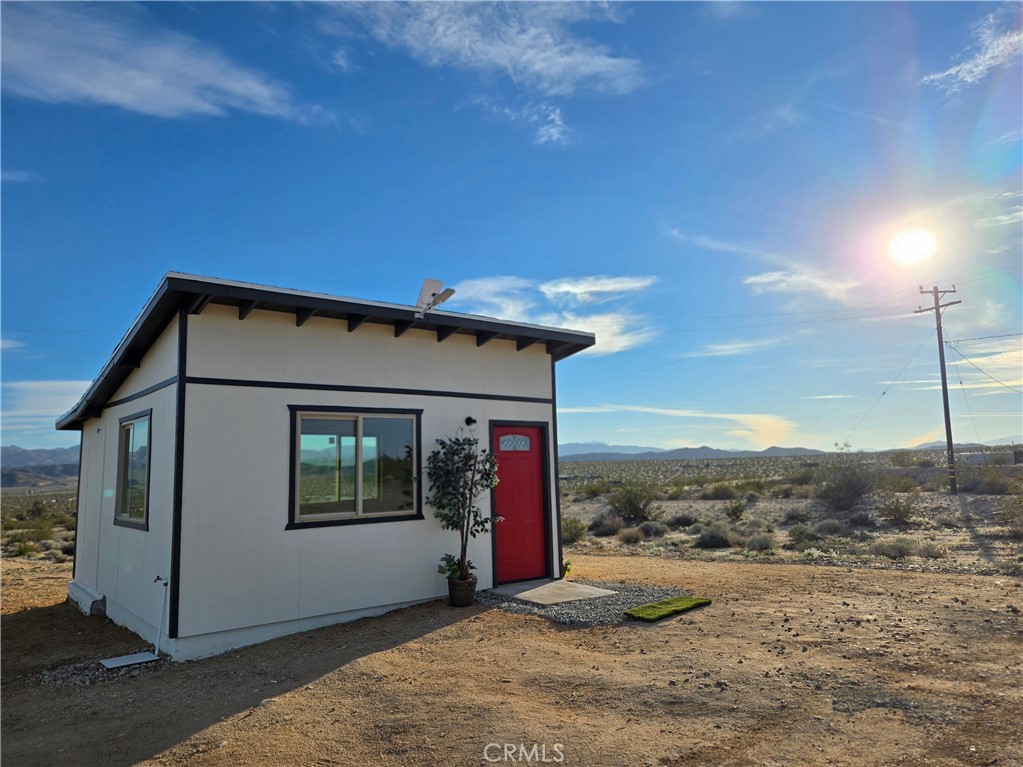 68243 Pioneer Trail — photo