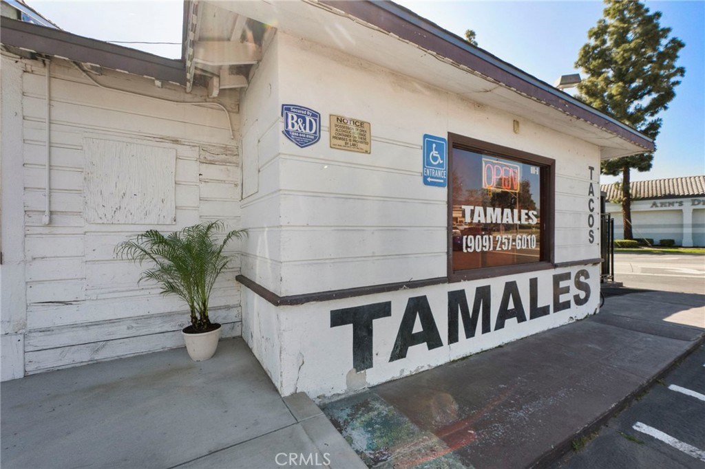 8111 Foothill Boulevard — photo