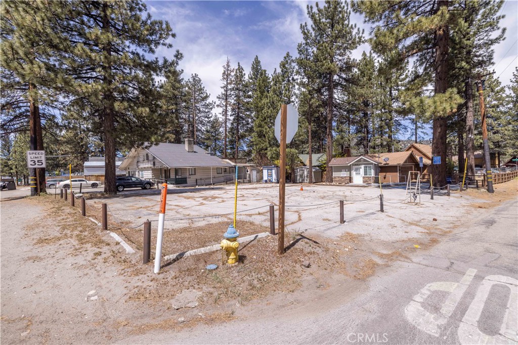 401 W Big Bear Boulevard — photo