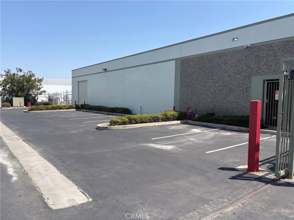 1219 W Mahalo Pl — photo