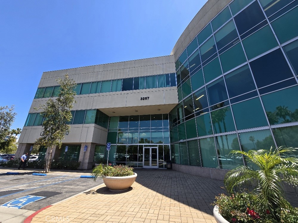 3237 E Guasti Road 105 — photo