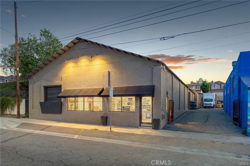 2879 Main, Riverside, CA 92501
