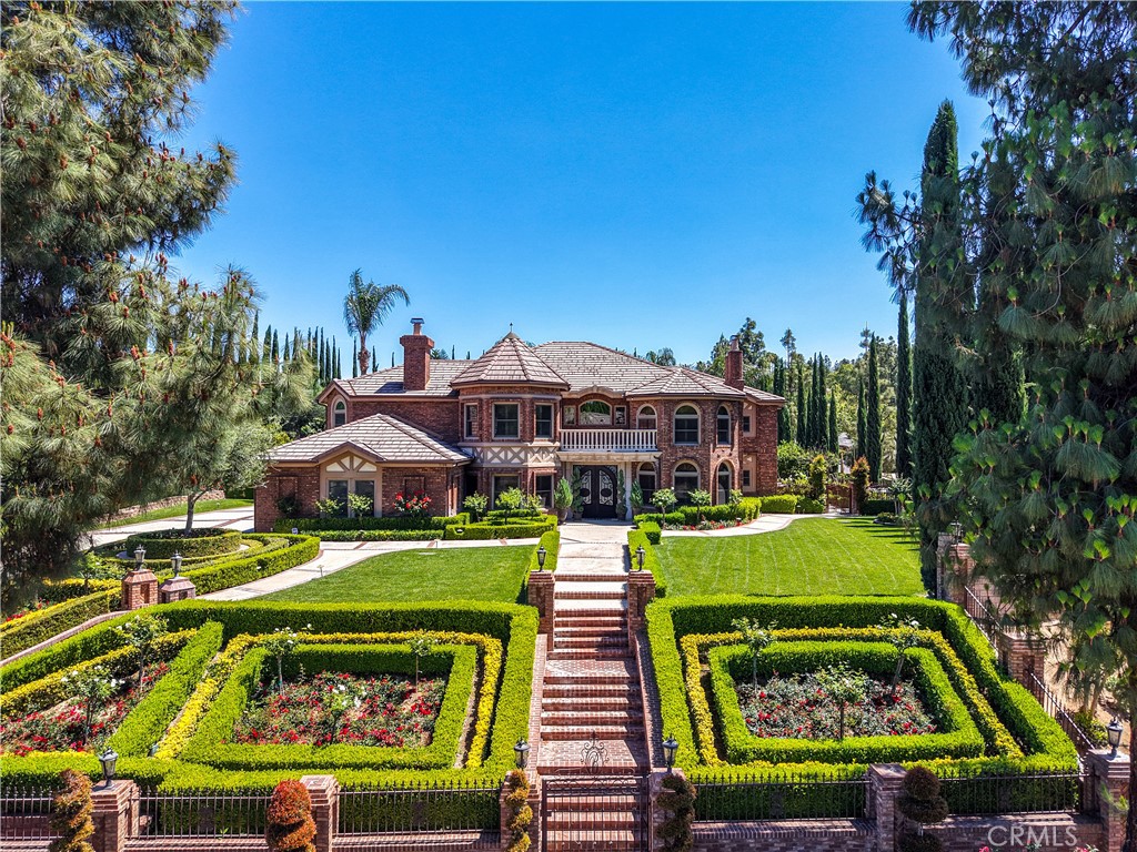 7190 Wyndham Hill — photo