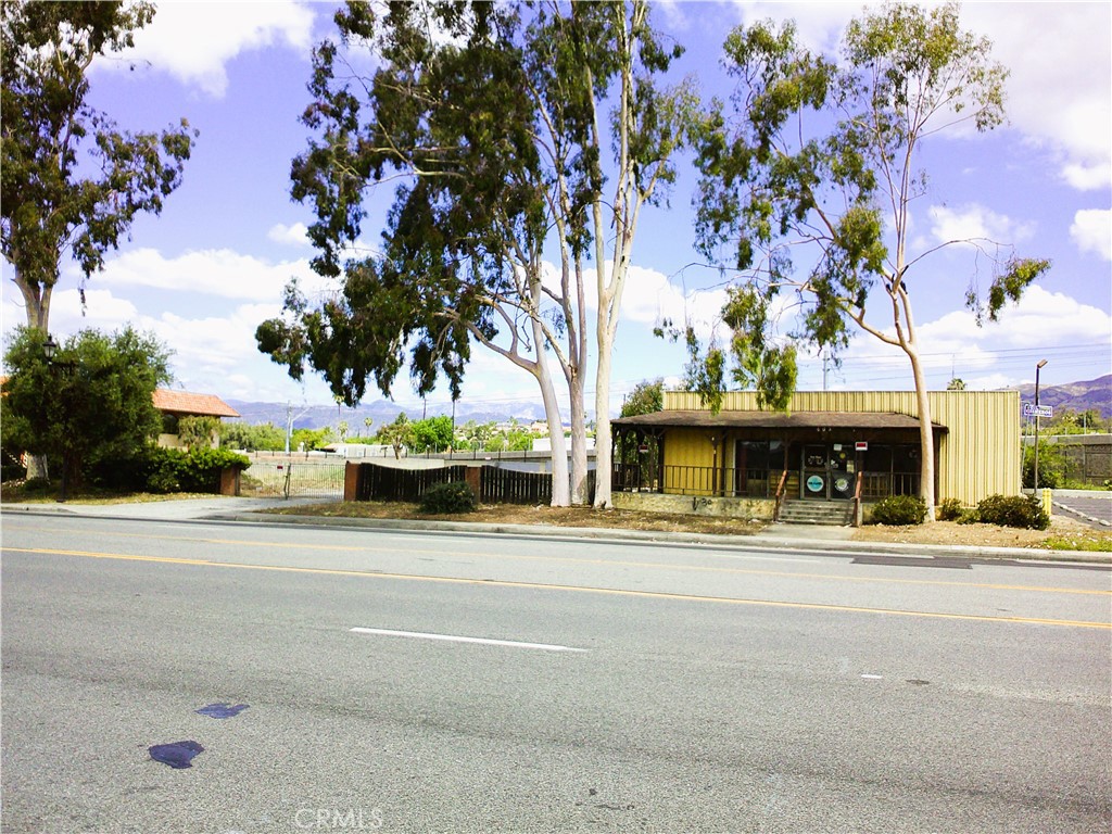 409 W Bonita — photo