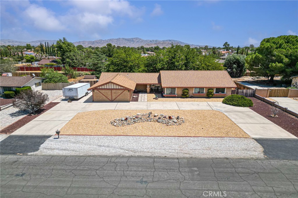 13275 Shawnee — photo