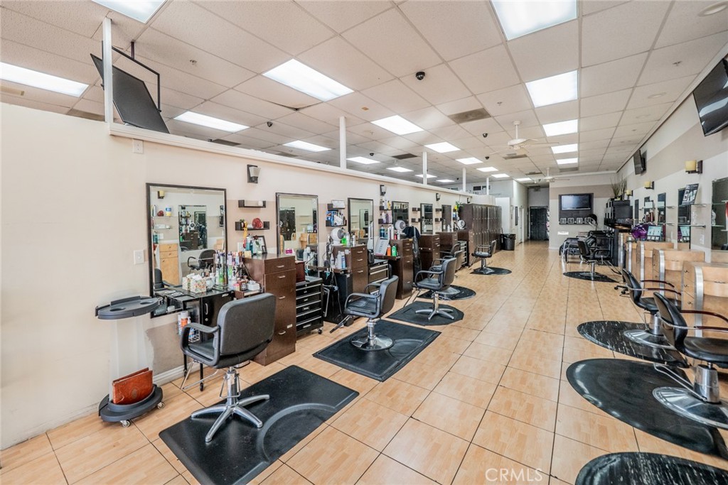 8822 Washington Blvd — photo