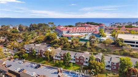 25121 Terrace Lantern 10 — photo