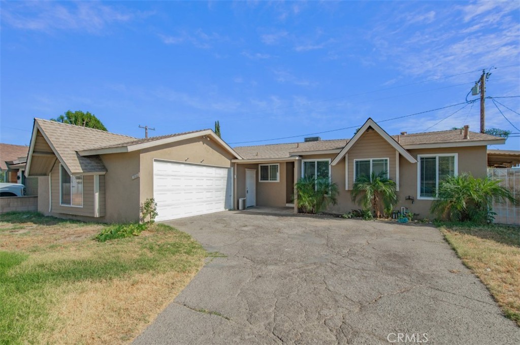 10219 Effen Street — photo