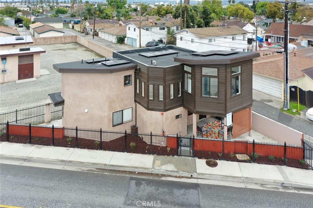 13018 Dalewood — photo
