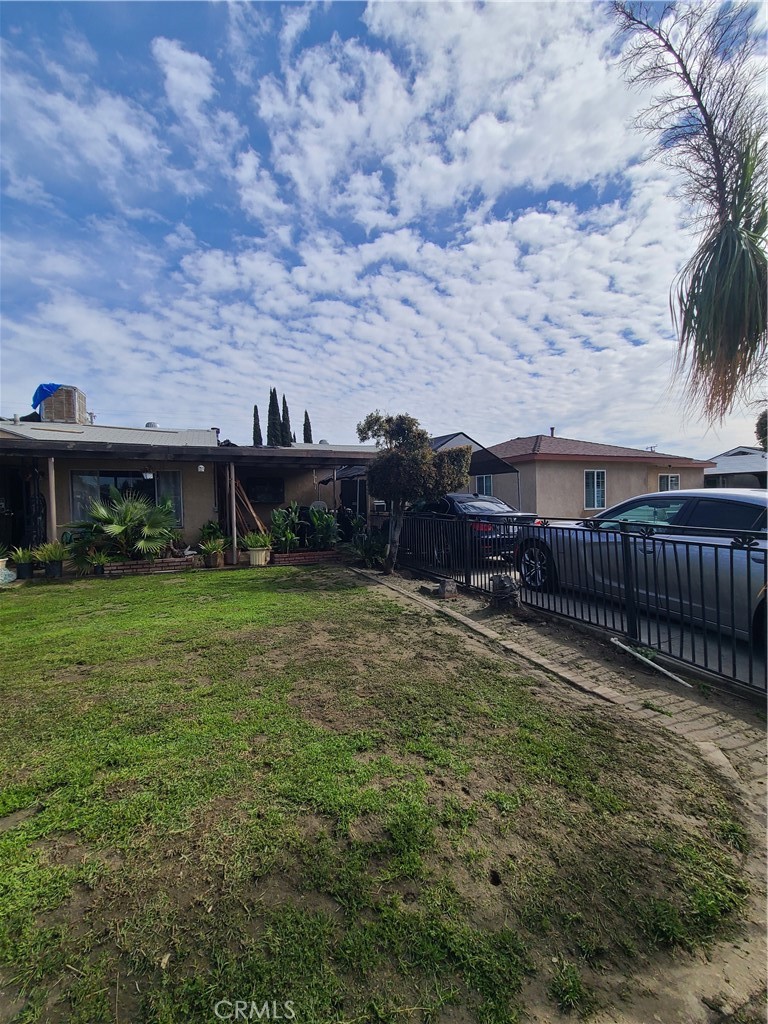 13121 Cozzens — photo