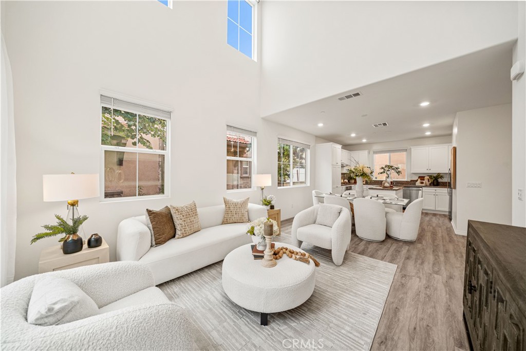 7149 Montecito Ln — photo