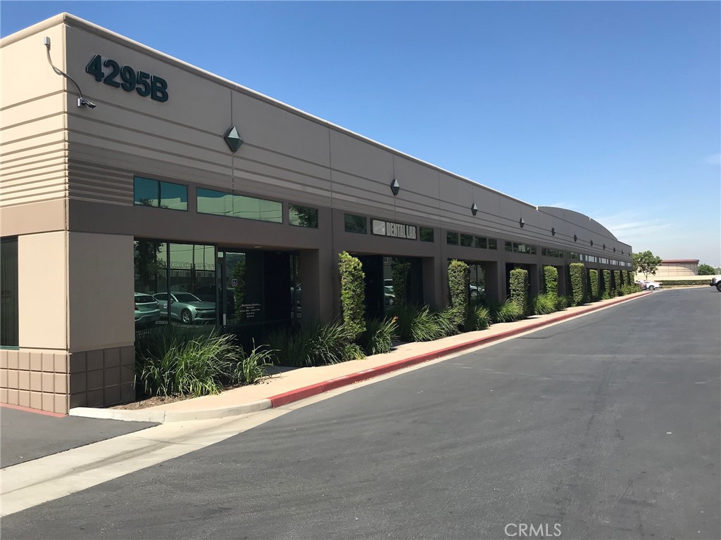 4295 E East Jurupa 202 — photo
