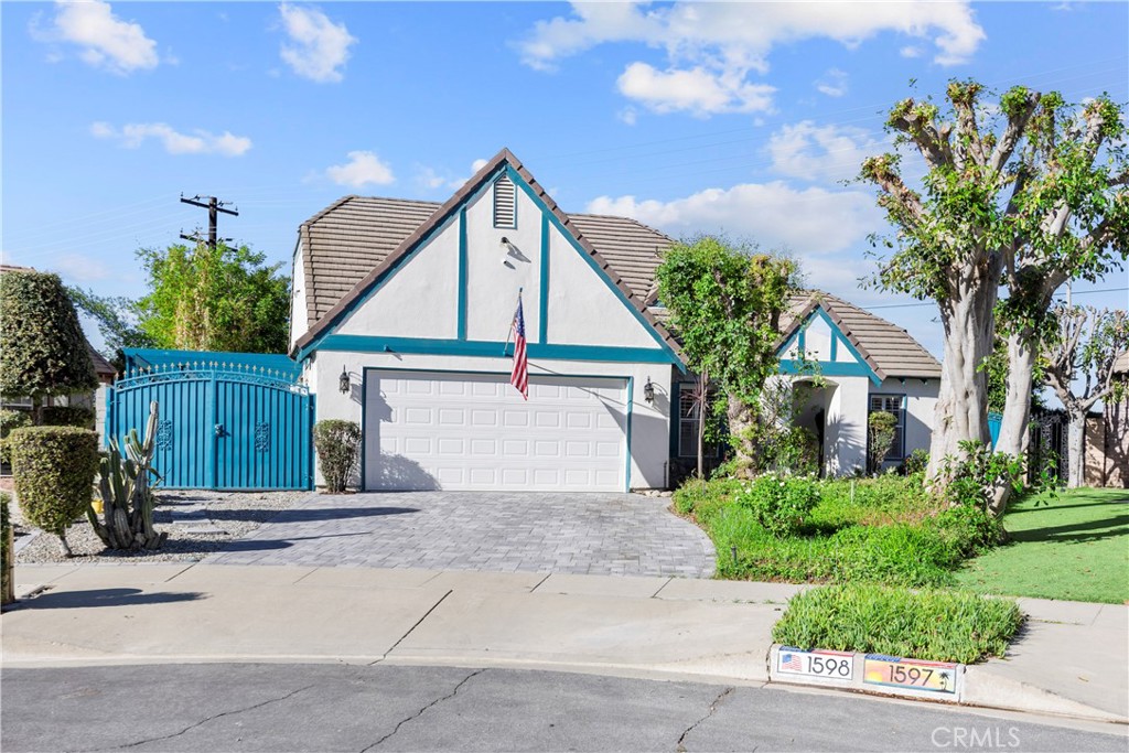 1598 Oakdale Court — photo