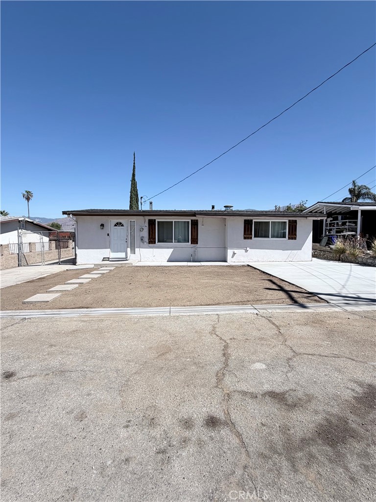 2045 Capri — photo