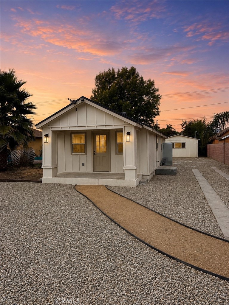 515 W L — photo