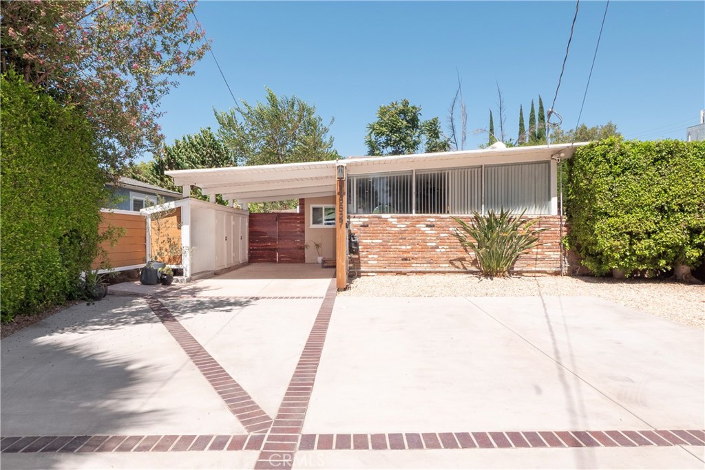 18527 Napa Street — photo