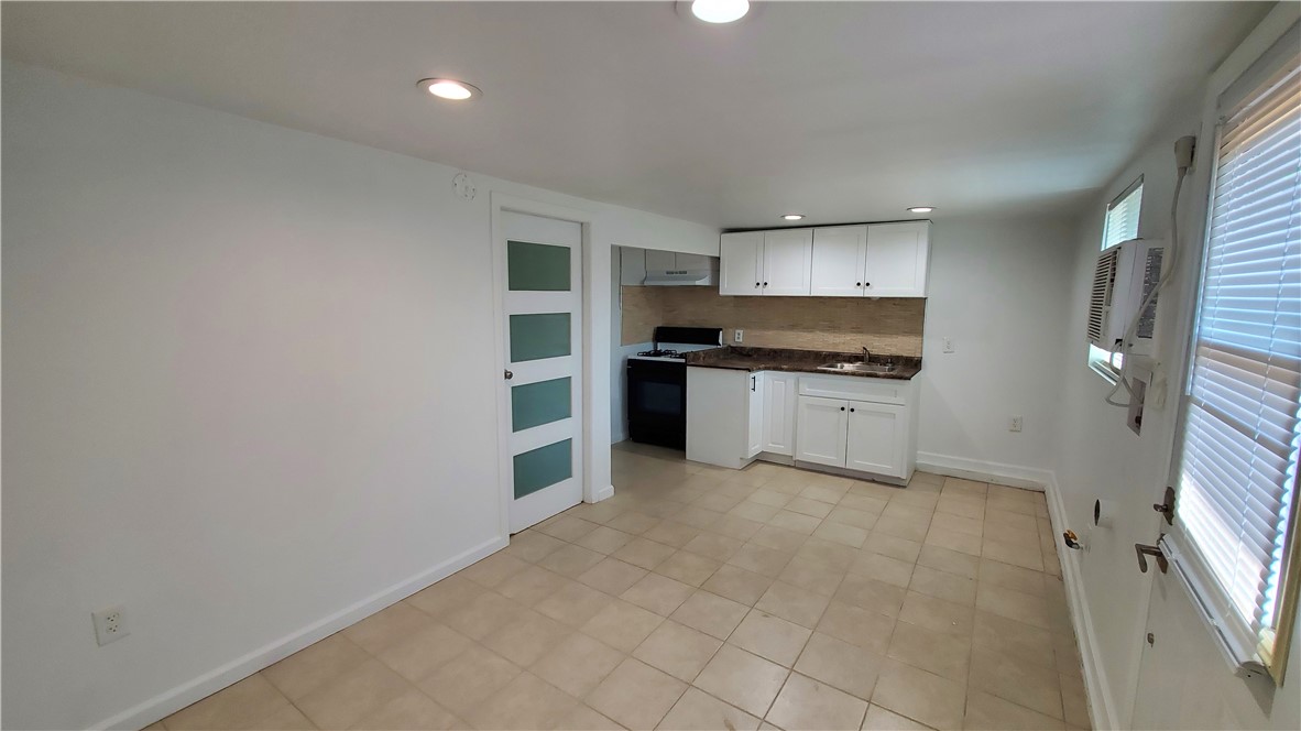 806 1/2 W Bagnall Street — photo