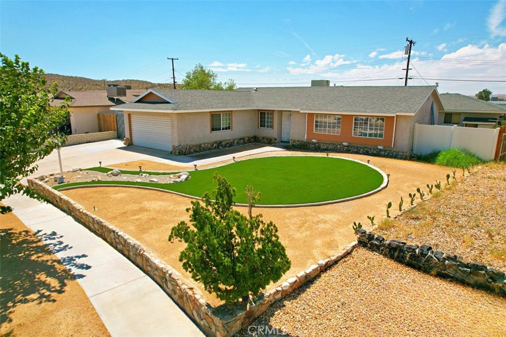 36370 Oleander — photo