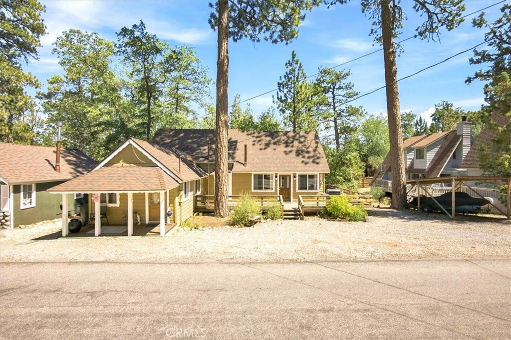 683 Sunset Lane — photo