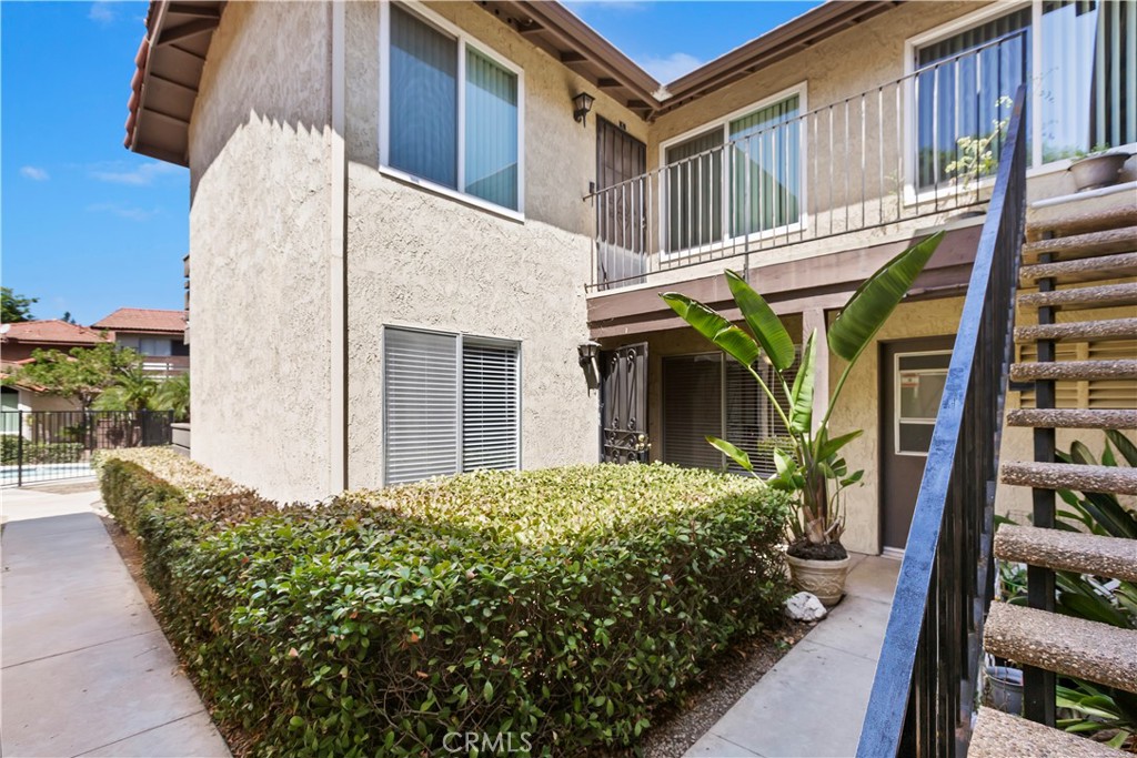 1350 Brentwood Circle B — photo