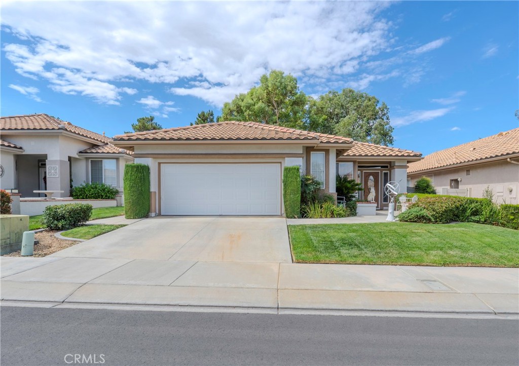 1725 Fairway Oaks Avenue — photo