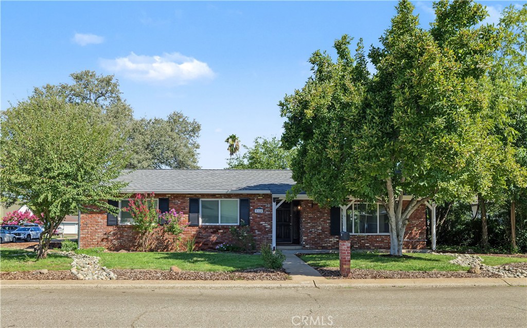 564 Estate Street — photo