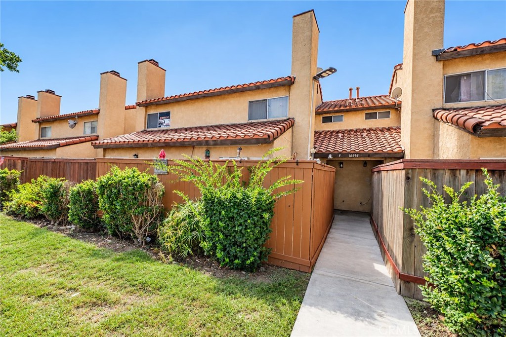 16595 Upland F — photo