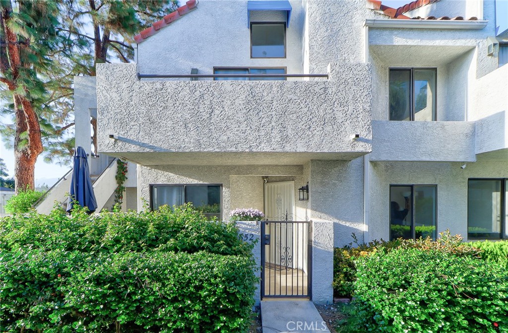 652 Park Shadow Court 39 — photo