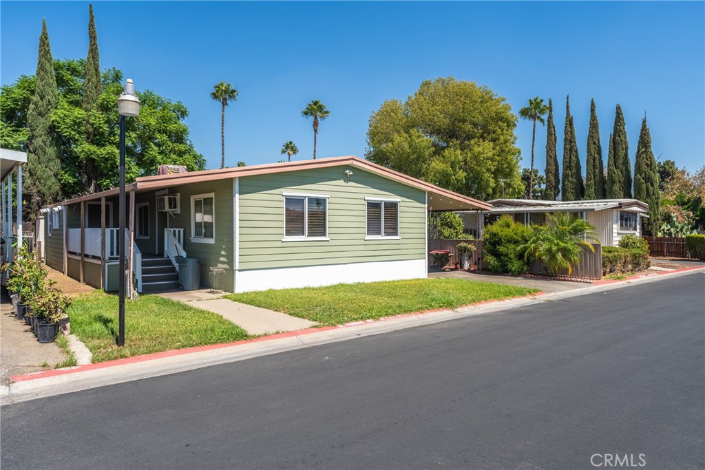 1025 S Riverside Avenue #121, Rialto, CA 92376 — photo 2