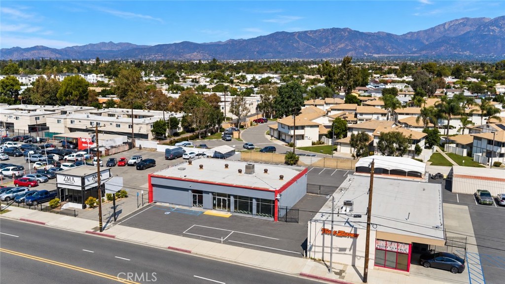 960 West Holt Boulevard — photo