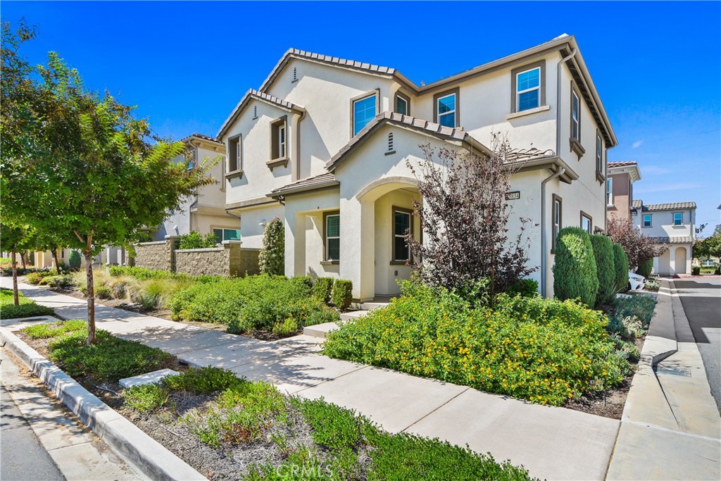 15834 Ellington Way — photo