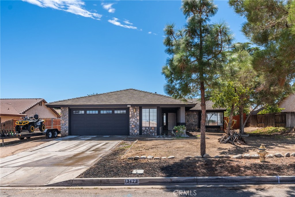 13423 Palm Street — photo