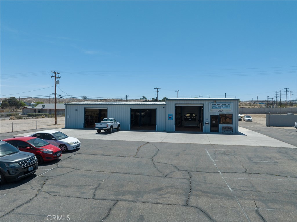 1720 W Main Street — photo