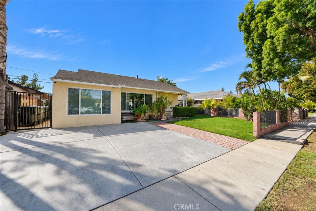 13117 Avonlea — photo