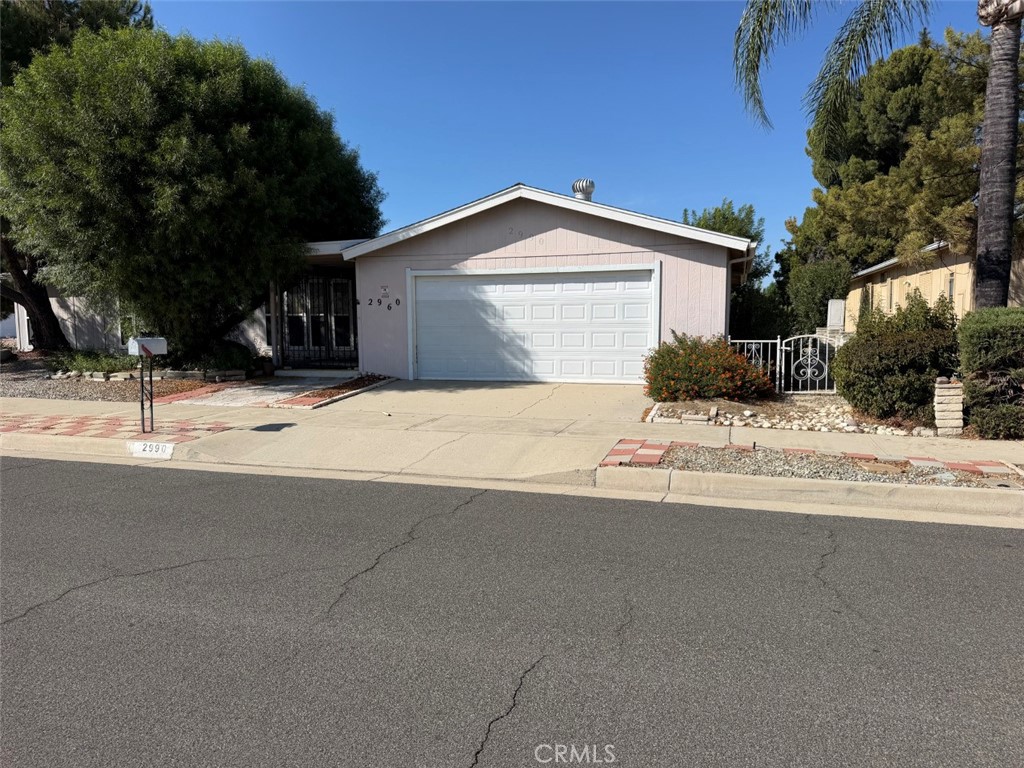 2990 Blue Spruce Dr — photo