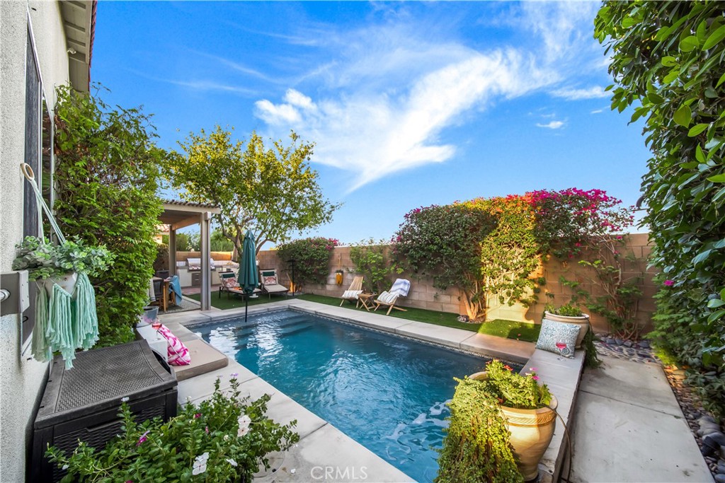 48638 Anastacia Court — photo