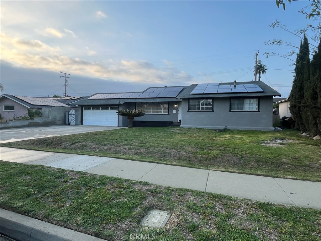 1234 W Vesta Street — photo