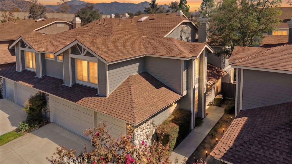 978 Carson Court — photo