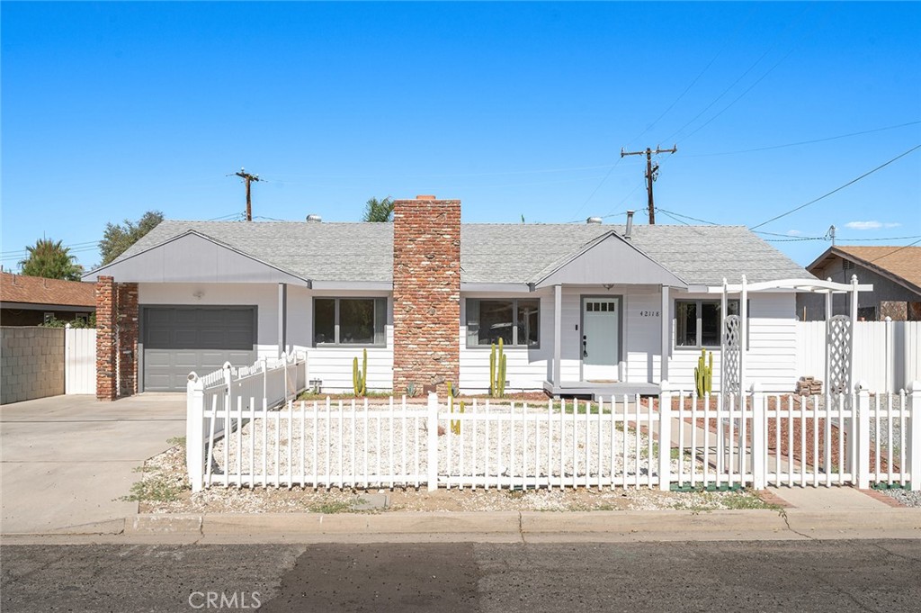 42118 Mayberry — photo