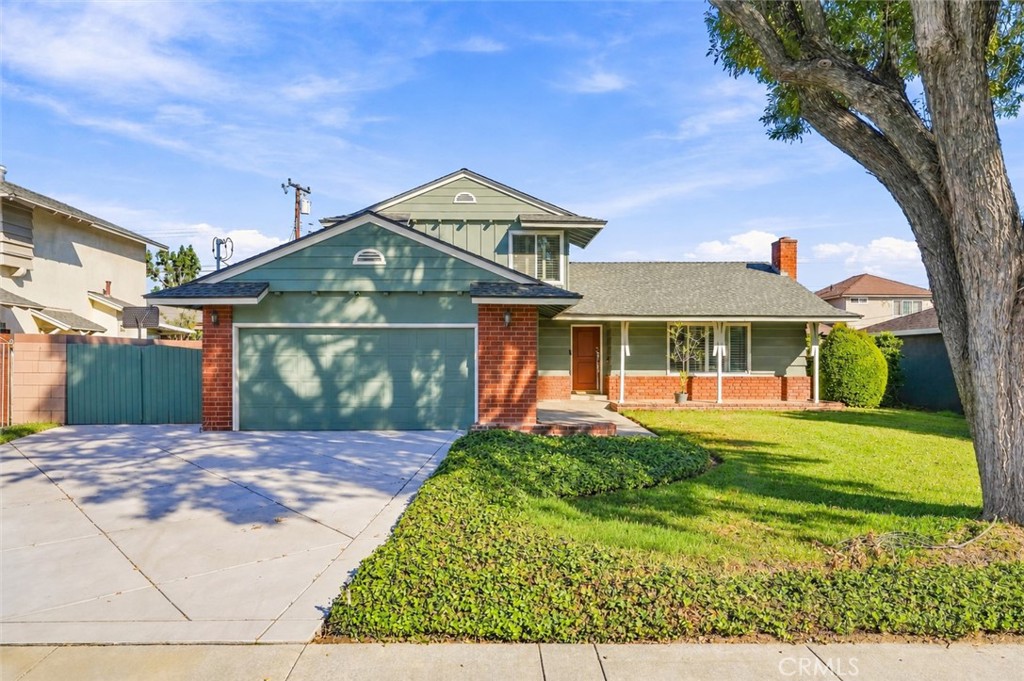 12439 Catalpa Avenue — photo