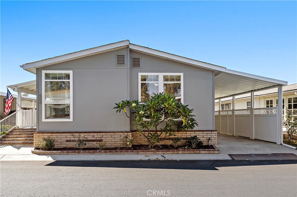 5200 Irvine Boulevard Unit 500 — photo
