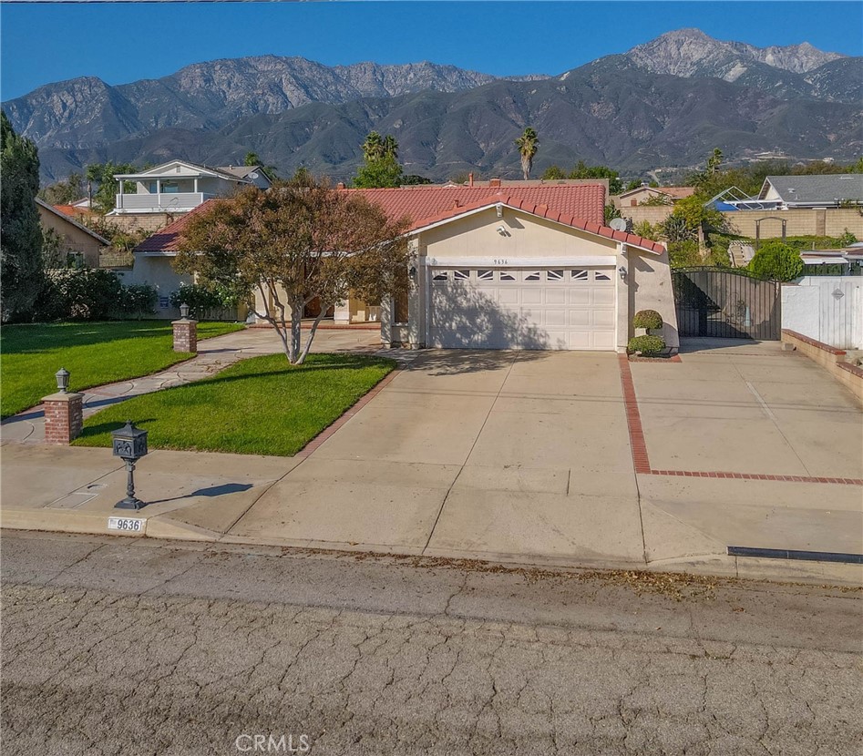 9636 Highland Avenue — photo