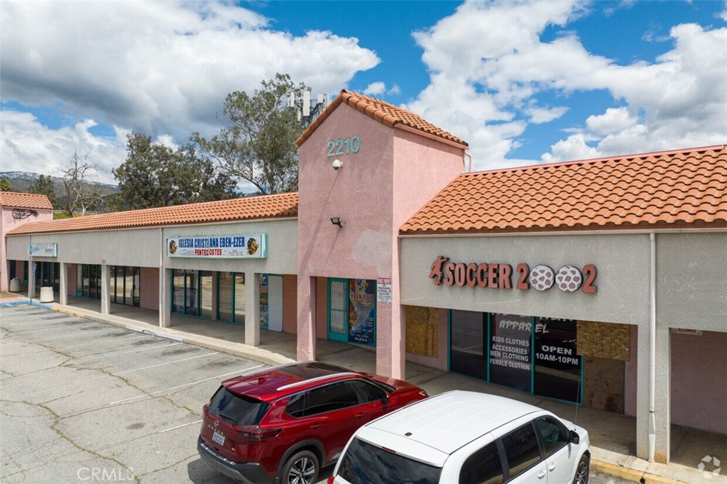 2210 E Highland Avenue 119 — photo
