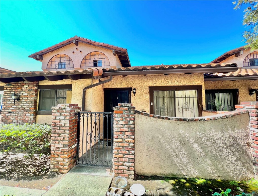 4288 Rosemead Unit 25 — photo