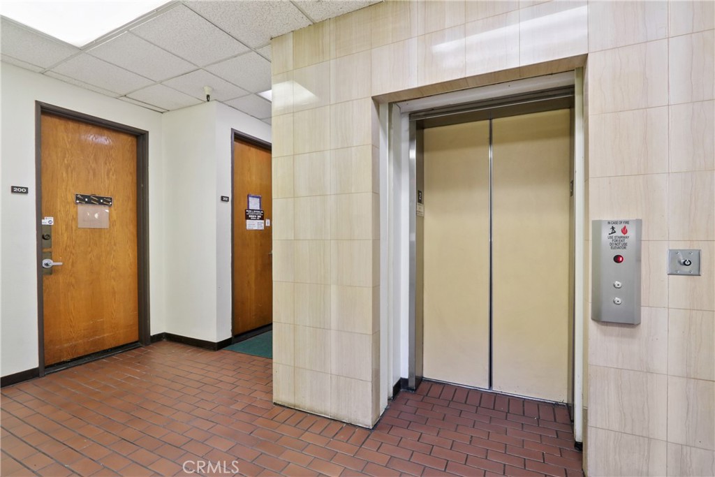1048 S Garfield Unit 200 — photo