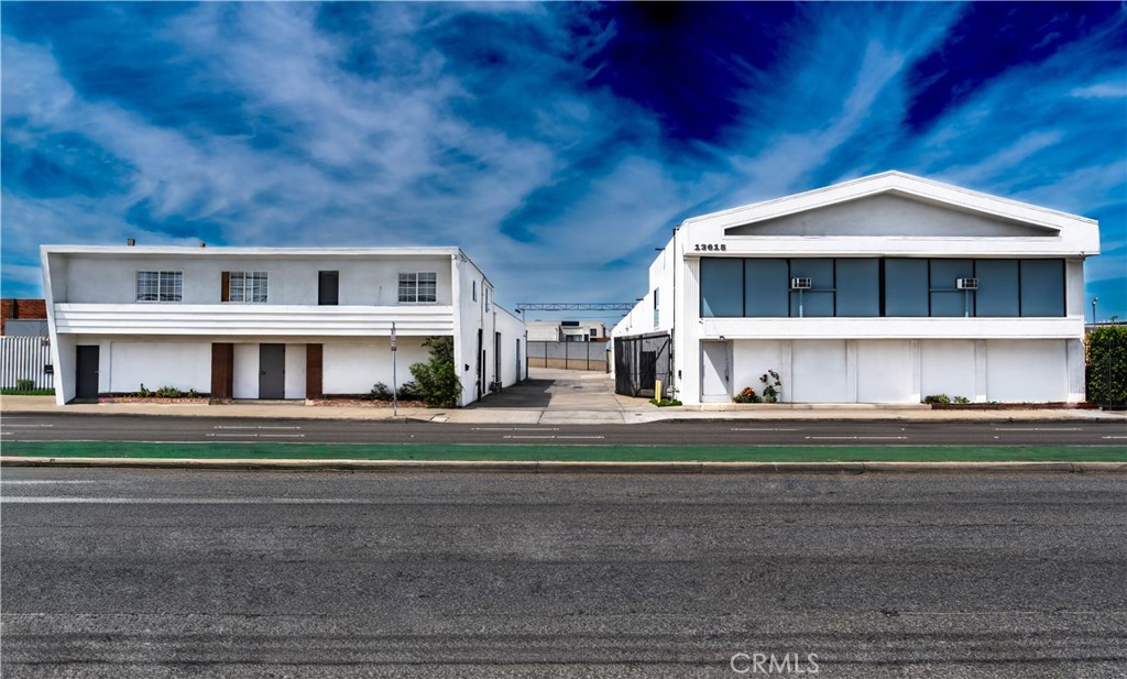 13623 Crenshaw — photo