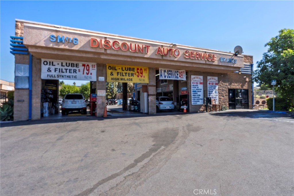 4811 Van Buren Boulevard D — photo