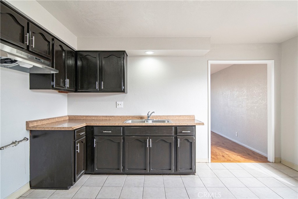 1308 E Oaks Street C — photo