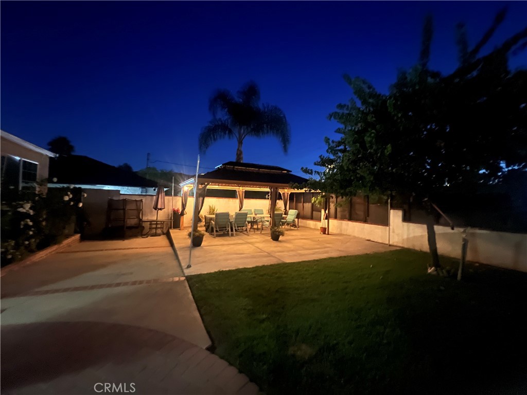9940 Haines Canyon Avenue — photo