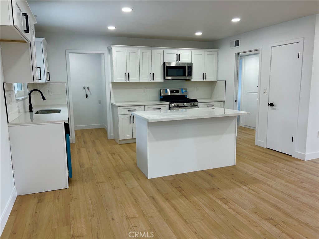 26790 Oakmont — photo
